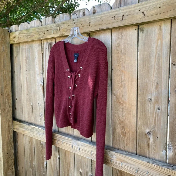 Rue 21 Lacy-Up Sweater Sz XL - Picture 4 of 8